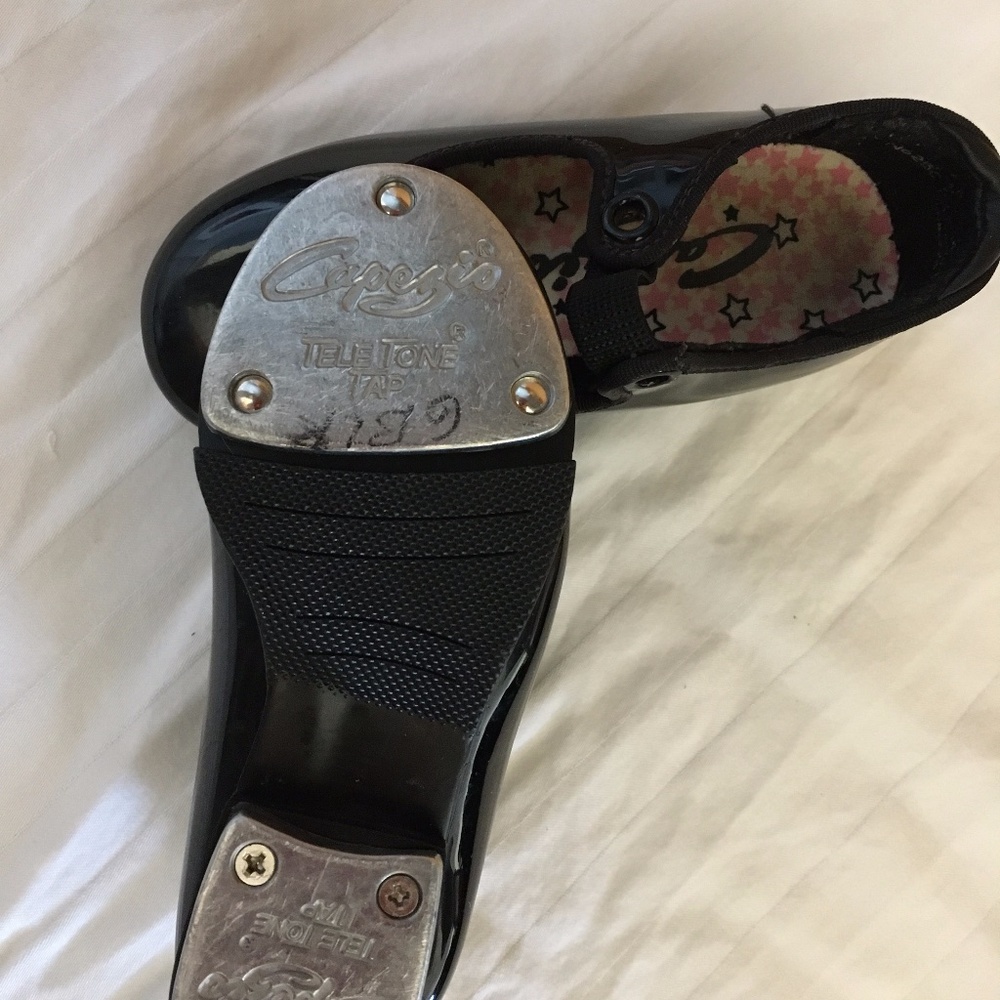 tap shoes